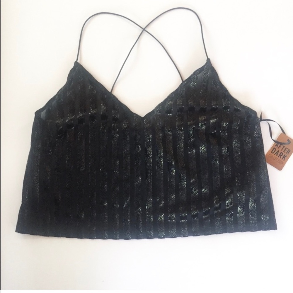 Forever 21 Black and Gold crop top